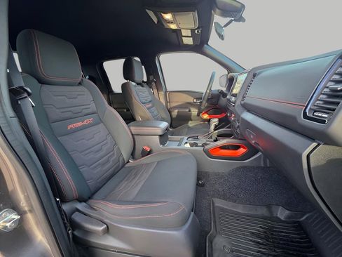 Used 2024 Nissan Frontier PRO-4X w/ Technology Package image 10