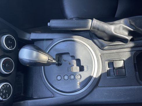 Used 2011 MAZDA MX-5 Miata Touring image 28