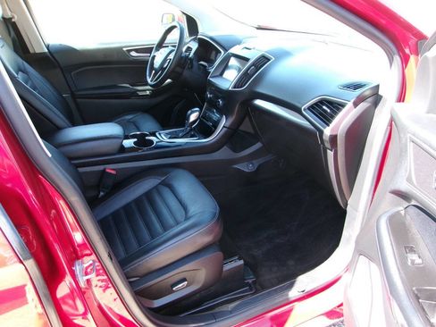 Used 2016 Ford Edge SEL w/ Equipment Group 201A AWD/4WD image 8