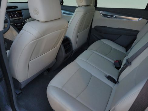 Used 2021 Cadillac XT5 Premium Luxury image 28