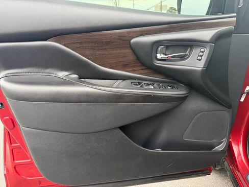 Used 2019 Nissan Murano Platinum w/ Cargo Package image 11