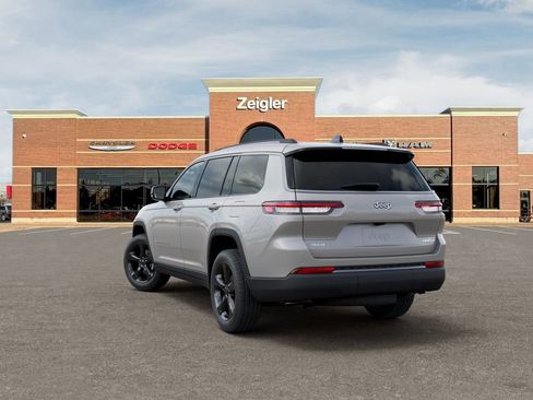 New 2026 Jeep Grand Cherokee L Limited w/ Limited Altitude Package AWD/4WD image 3