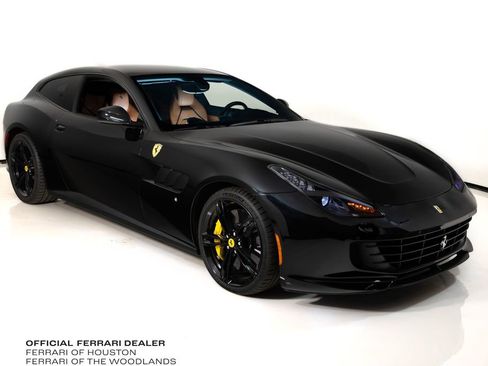 Used 2018 Ferrari GTC4Lusso image 1