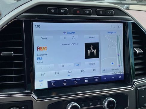 Used 2022 Ford F450 Platinum w/ FX4 Off-Road Package image 16