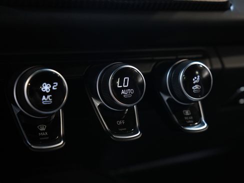 Used 2017 Audi R8 V10 plus image 39