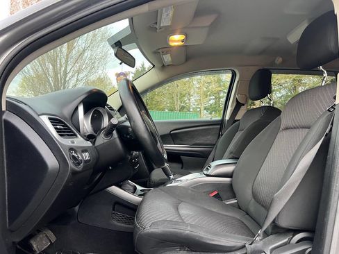 Used 2012 Dodge Journey SXT w/ Flexible Seating Group image 9