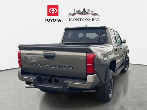 New 2025 Toyota Tacoma TRD Off-Road AWD/4WD image 6