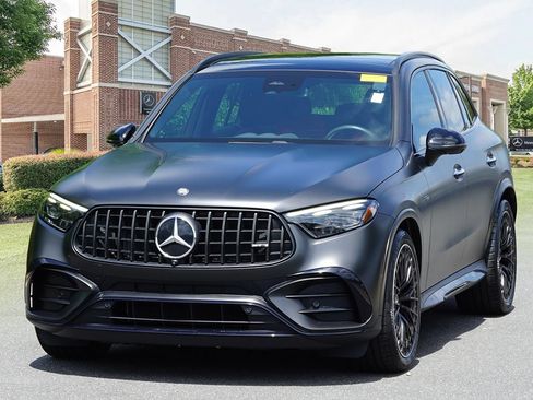 Used 2024 Mercedes-Benz GLC 43 AMG 4MATIC image 4