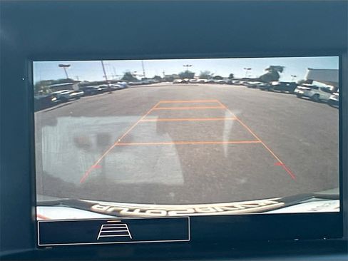 Used 2022 GMC Terrain SLE image 13