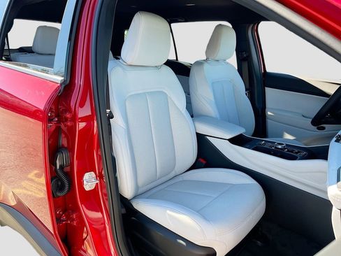 New 2026 Jeep Cherokee Laredo image 23