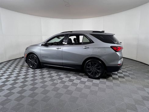 Used 2024 Chevrolet Equinox RS w/ RS Leather Package image 3