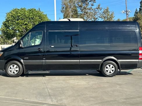 Used 2016 Mercedes-Benz Sprinter 2500 image 9