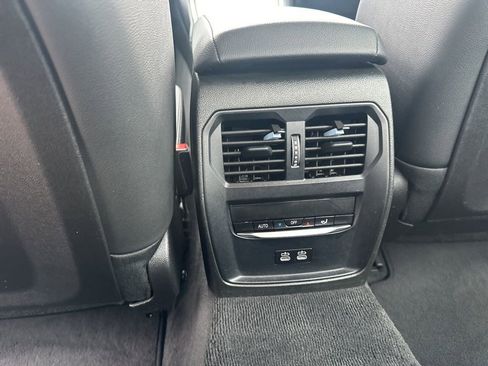 Used 2025 BMW 330i xDrive Sedan image 26