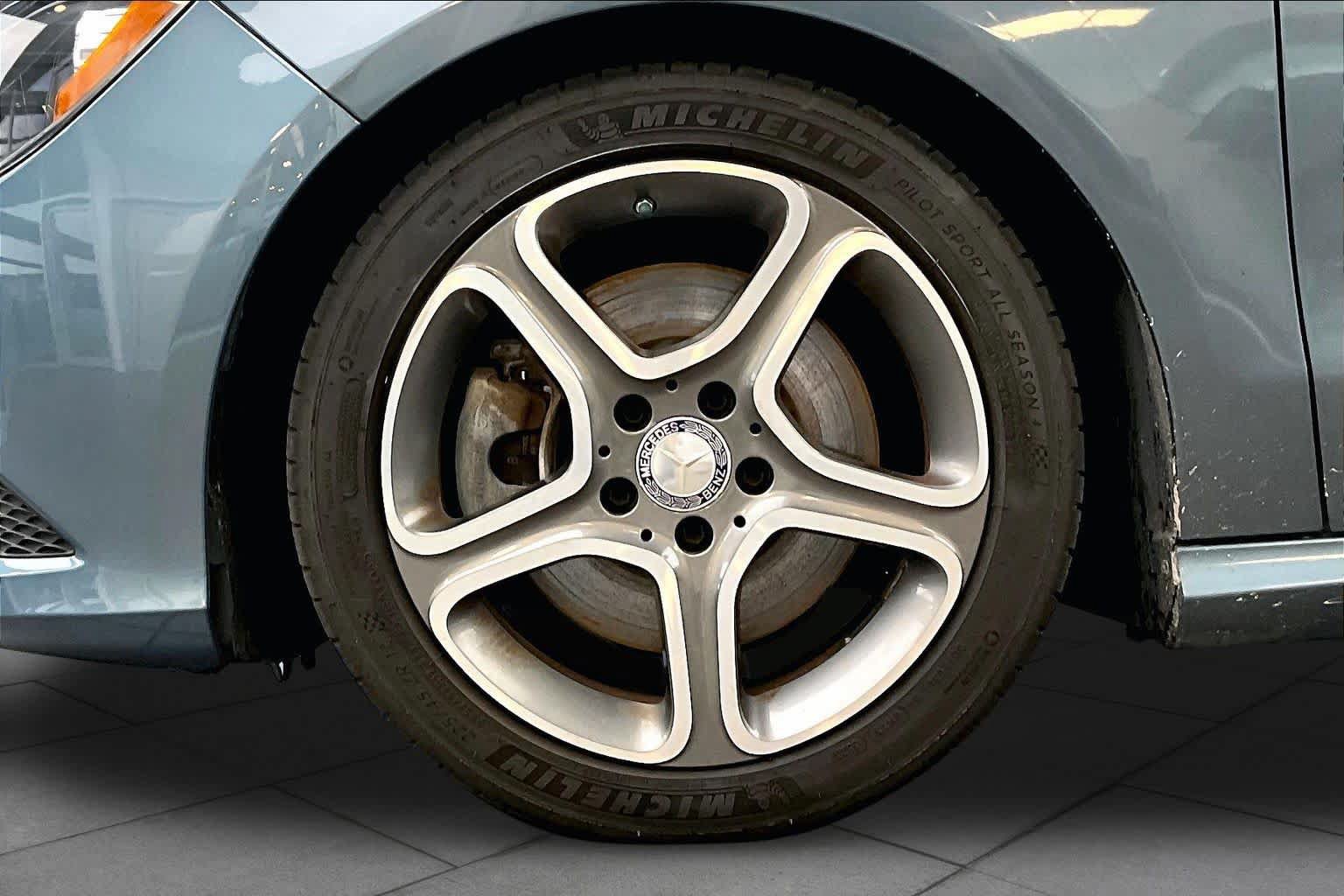 Used 2014 Mercedes-Benz CLA 250 image 9