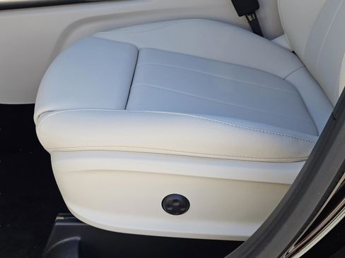 Certified 2026 Mercedes-Benz GLA 250 image 24