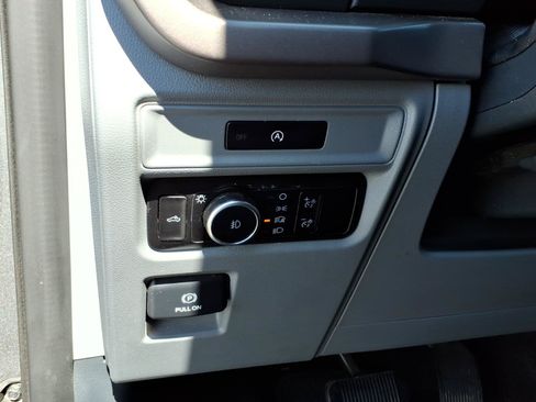 Used 2025 Ford F150 XLT w/ Equipment Group 301A Standard RWD image 15