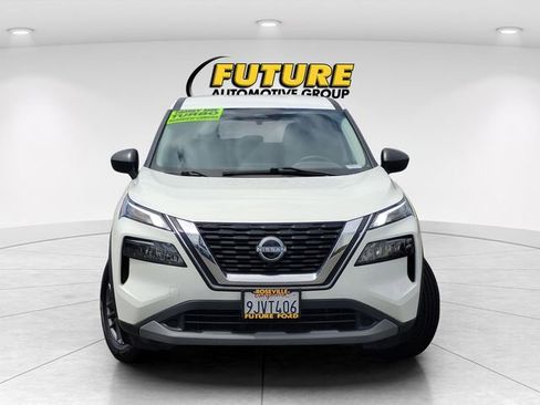 Used 2023 Nissan Rogue S FWD image 2
