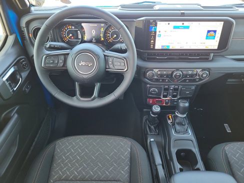 New 2025 Jeep Gladiator Mojave w/ Convenience Group image 24