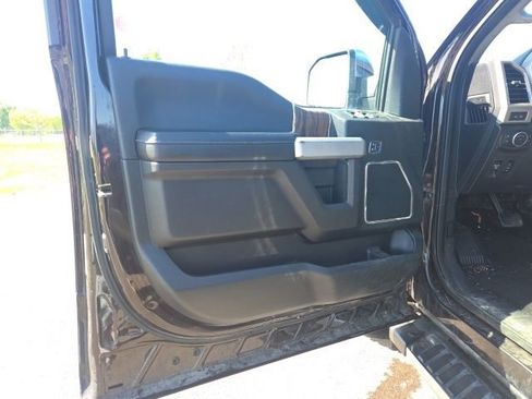 Used 2019 Ford F150 Lariat AWD/4WD image 24