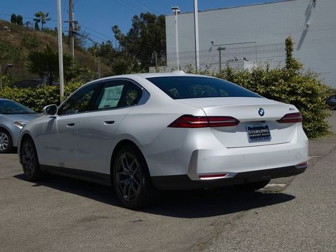 New 2026 BMW 530i w/ Premium Package RWD image 17