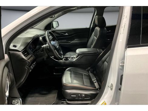 Used 2023 GMC Acadia AT4 w/ Technology Package AWD/4WD image 27