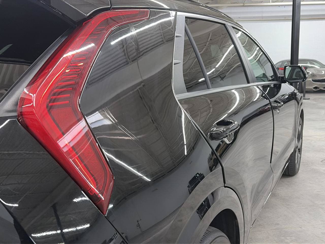 Used 2023 Kia Niro Wind w/ Wind Preserve Package FWD image 8