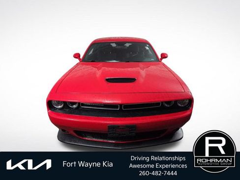 Used 2023 Dodge Challenger R/T RWD image 3
