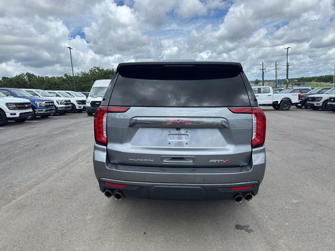Used 2022 GMC Yukon AT4 w/ AT4 Premium Package AWD/4WD image 6