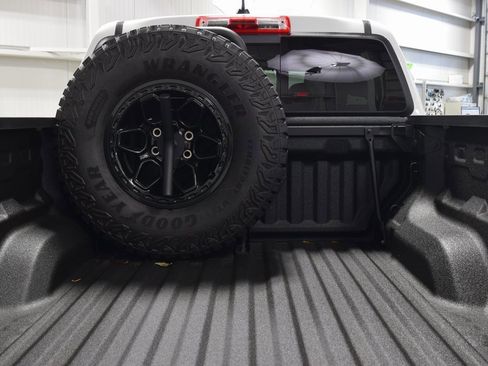 New 2026 Chevrolet Colorado ZR2 w/ ZR2 Bison Edition image 27