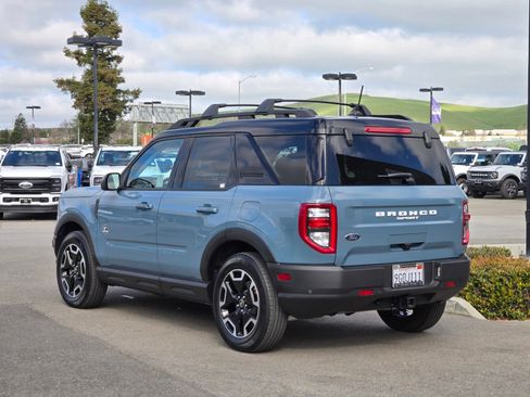 Used 2023 Ford Bronco Sport Outer Banks w/ Tech Package image 6