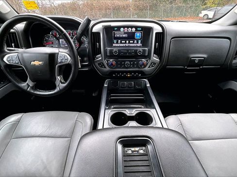 Used 2017 Chevrolet Silverado 2500 LTZ w/ Midnight Edition image 8