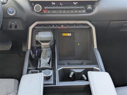 Used 2024 Toyota Tundra Limited image 19