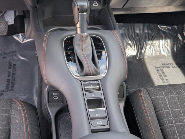 Used 2025 Honda HR-V Sport image 18