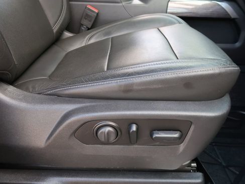 Certified 2020 Chevrolet Silverado 1500 LTZ w/ Technology Package image 38