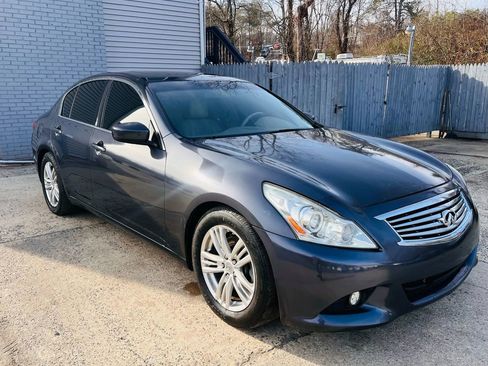 Used 2010 INFINITI G37 Journey w/ Premium Pkg image 3