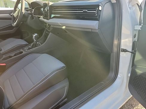 New 2026 Volkswagen Jetta SE image 41