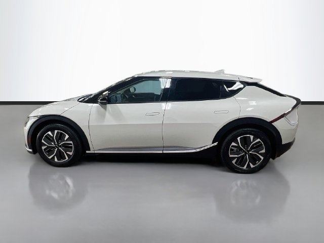 Certified 2024 Kia EV6 Light RWD image 4