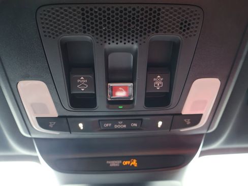 Used 2025 Acura ADX A-Spec image 15