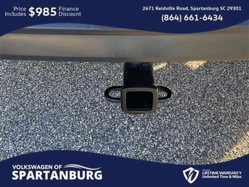 Used 2023 Volkswagen Tiguan SE image 9