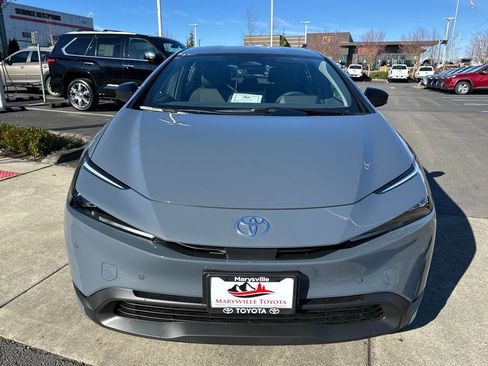 New 2026 Toyota Prius LE image 8