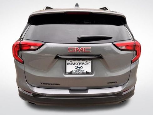 Used 2019 GMC Terrain SLE w/ Driver Convenience Package AWD/4WD image 4