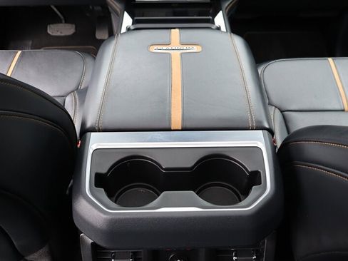 Used 2024 Ford F350 Platinum w/ FX4 Off-Road Package image 25