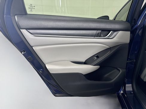 Used 2019 Honda Accord LX image 26