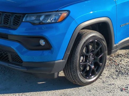 New 2026 Jeep Compass Latitude image 9