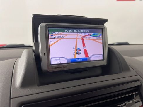 Used 2008 Nissan Frontier LE w/ Side & Curtain Airbag Pkg image 10