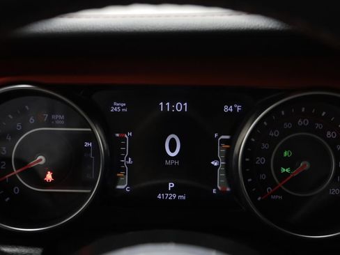 Used 2021 Jeep Wrangler Unlimited Rubicon AWD/4WD image 8