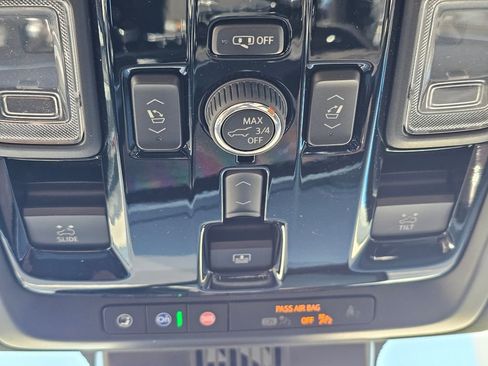 New 2026 Chevrolet Tahoe Premier w/ Sun And Tow Package AWD/4WD image 37
