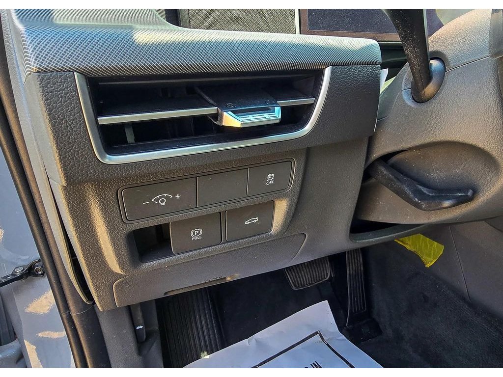 Used 2025 Hyundai Sonata SEL FWD image 16