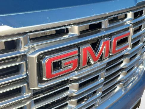 New 2026 GMC Yukon XL Denali w/ LPO, Floor Liner Package image 42