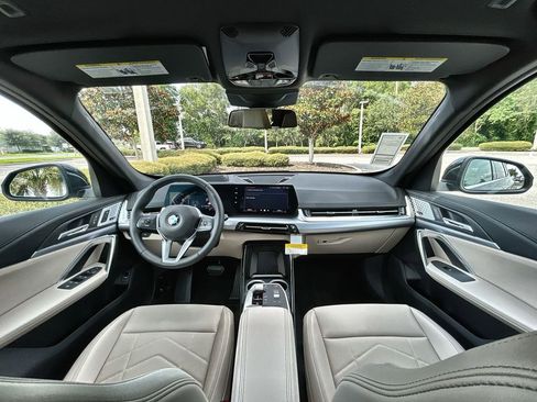 New 2025 BMW X1 xDrive28i w/ Technology Package image 25